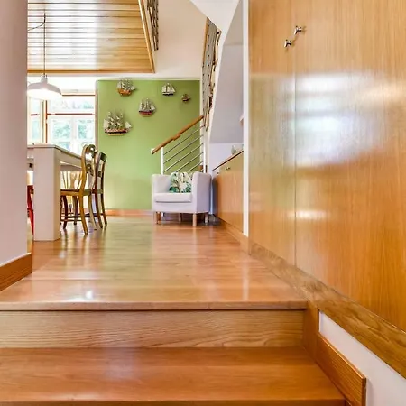 Stylish & Cosy 2bed Duplex In Alcantara